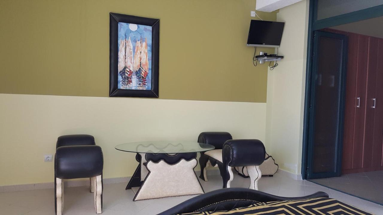 Apartmani Aida ウルツィニ エクステリア 写真